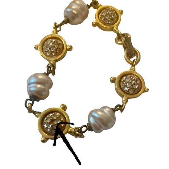 Linda Levinson Vintage & Signed Yellow Gold Tone & Faux Pearl Tennis Bracelet. - Picture 4 of 8